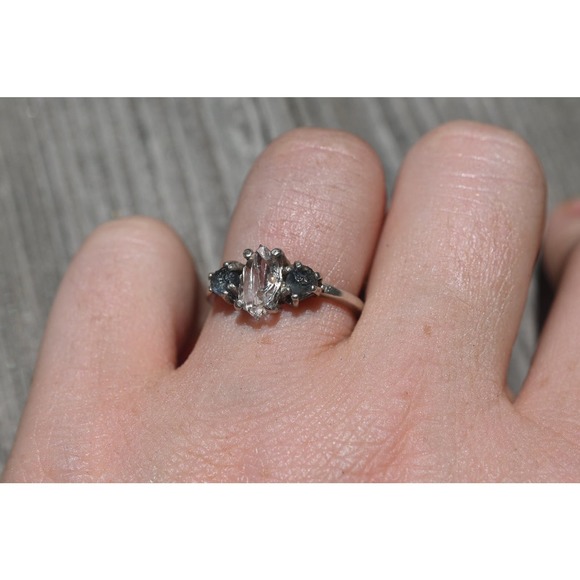 alternative raw diamond engagement ring raw crystal size 4 5 6 7 8 8 9 10 11 12 - Picture 2 of 5